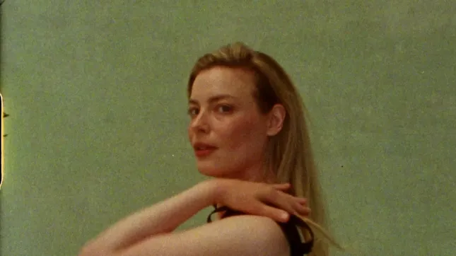 Glamour Mexico x Gillian Jacobs