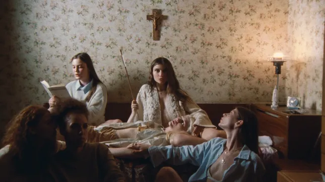 Jerry Heil – Virgin Maria