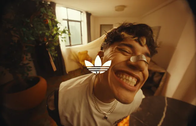 'HOTEL SUPERSTAR' adidas Originals