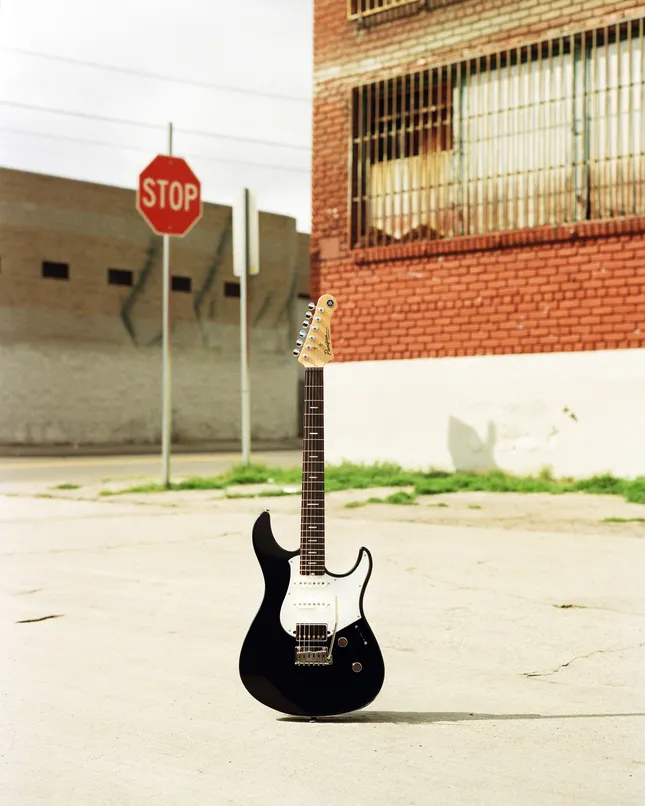 Yamaha - Pacifica Standard Plus