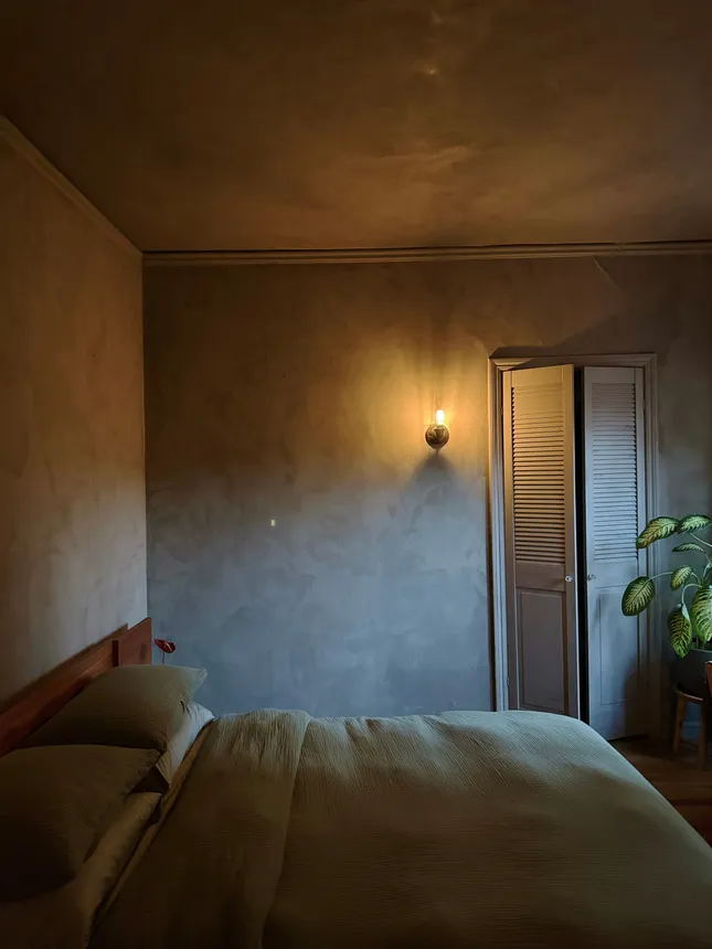 Bedroom Lime Wash