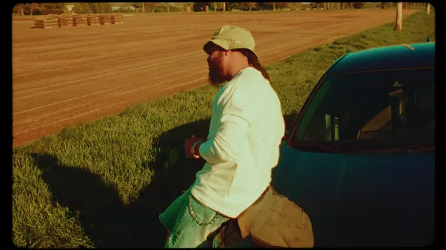Mike Classic – Solid (Visualizer)