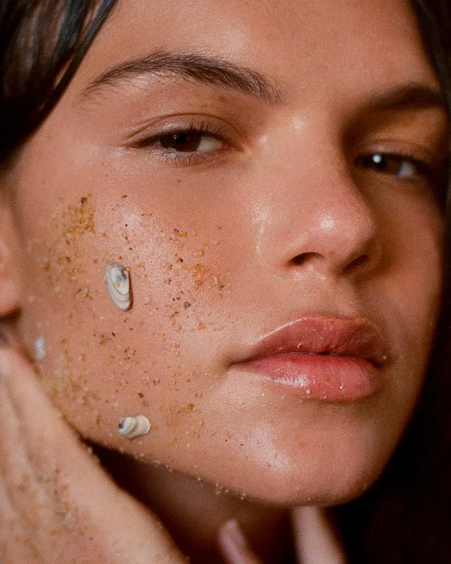 SUMMER EDITORIAL