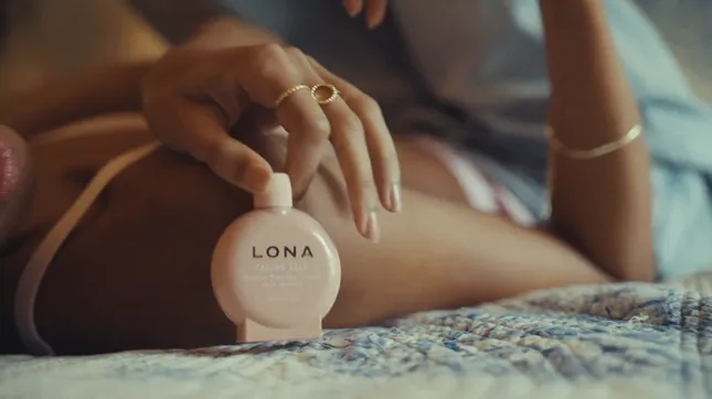 Lona beauty campaign