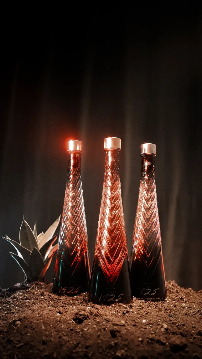 'Leyenda 1925' Tequila Product Shoot