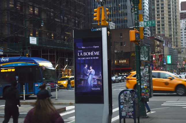 The Voice Must Be Heard Out of Home Digital Signage - The Metropolitan Opera