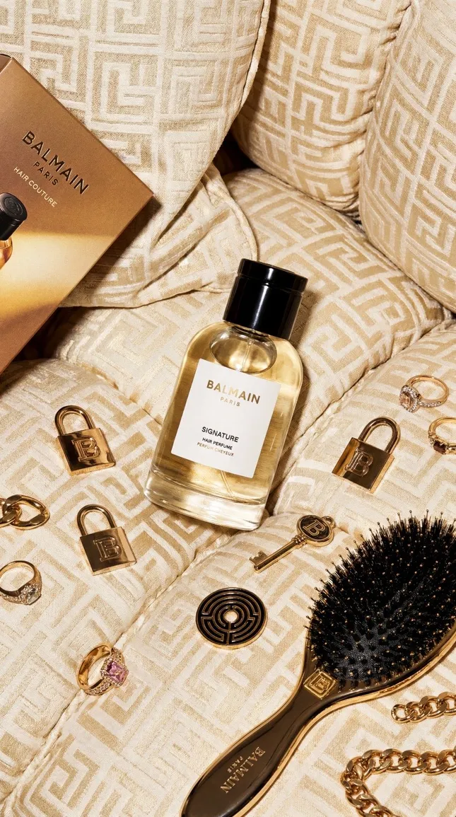 BALMAIN HAIR / R&D // SOCIAL