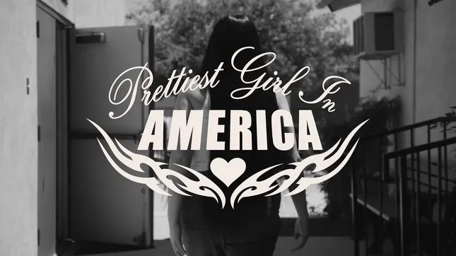 Meg Stalter - Prettiest Girl In America