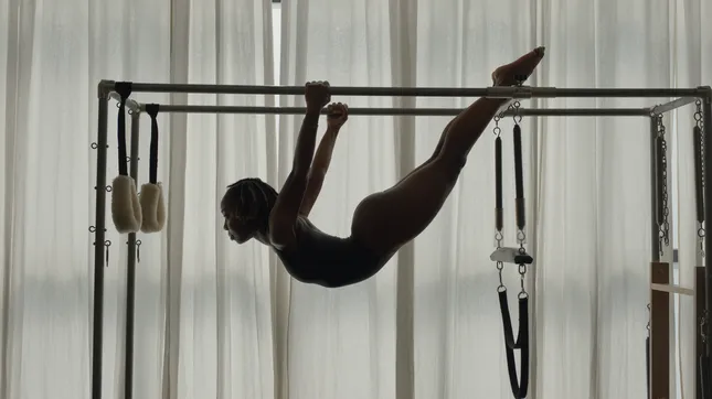 NikeSKIMS spec ad