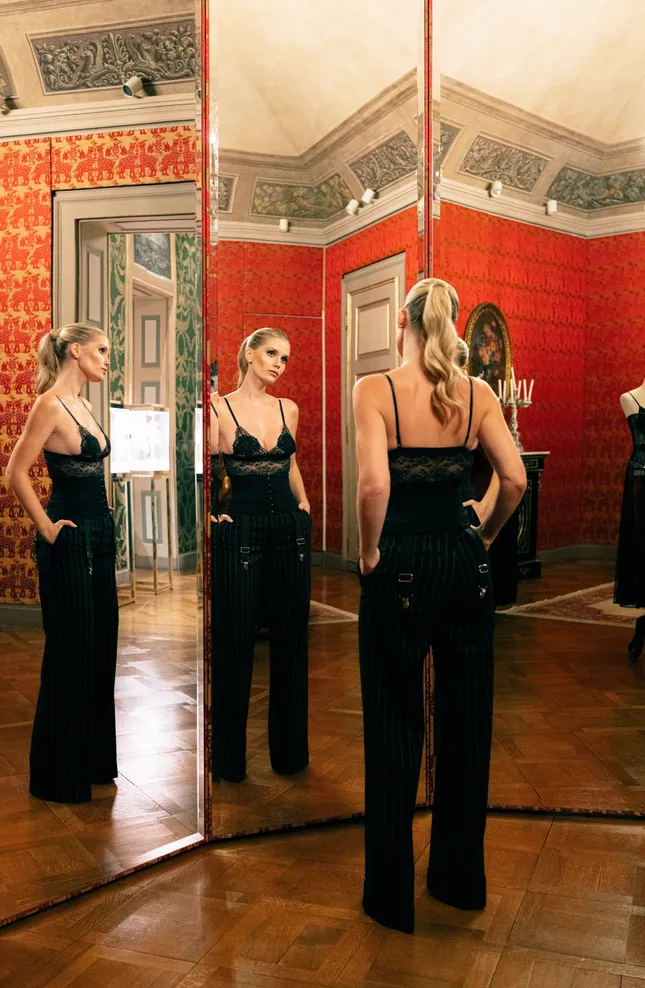 Lady Kitty Spencer At The Dolce & Gabanna Atelier