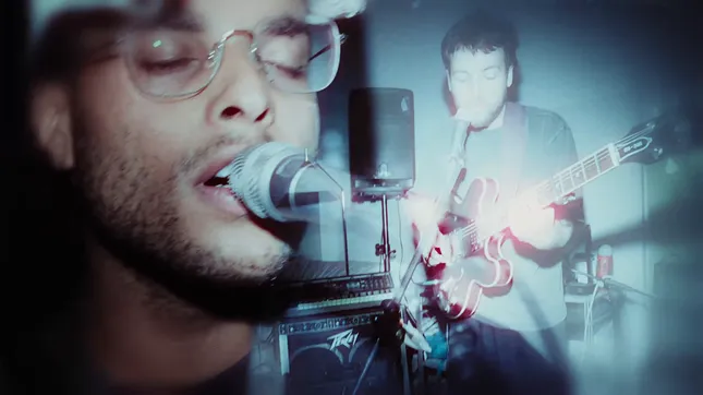 District 5 - Somewhere in Between (Live Session) MV