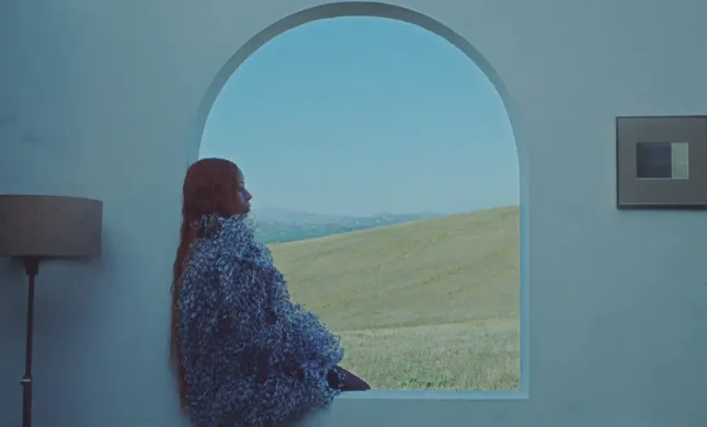 Ravyn Lenae - Handle