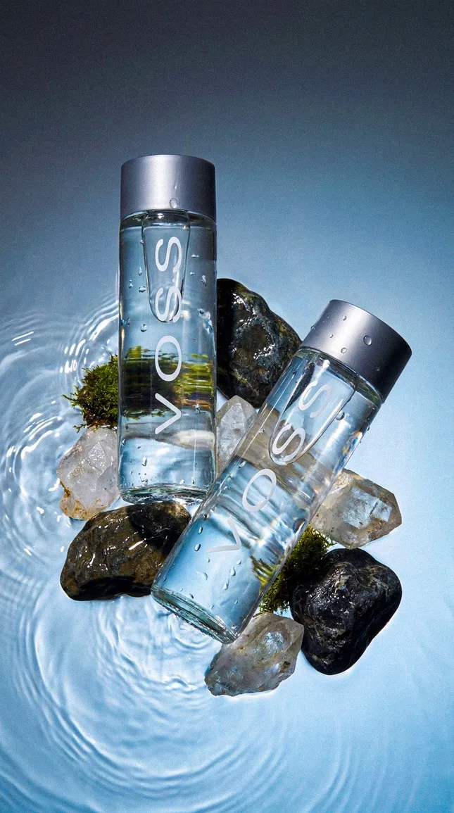 VOSS / R&D // SOCIAL