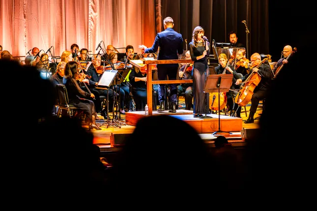 Faye Webster at Atlanta Symphony Hall | Live Orchestral Performance Photography