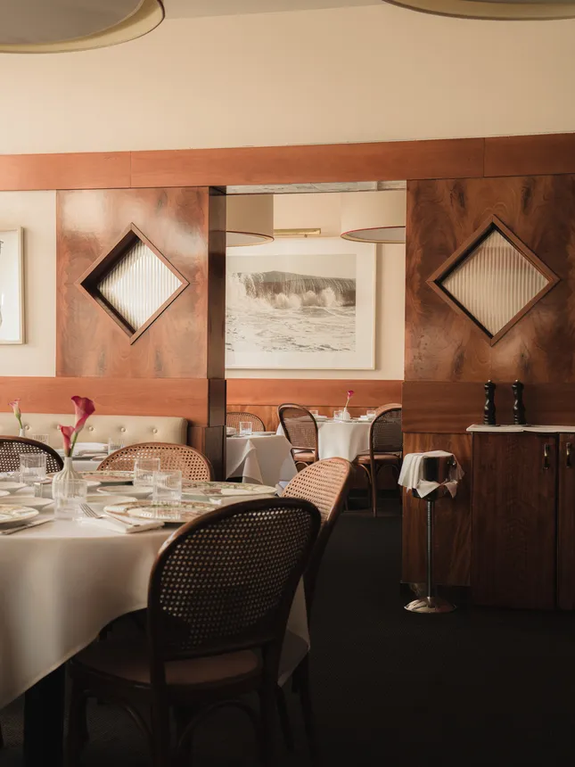 Sant Ambroeus | Southampton Interiors