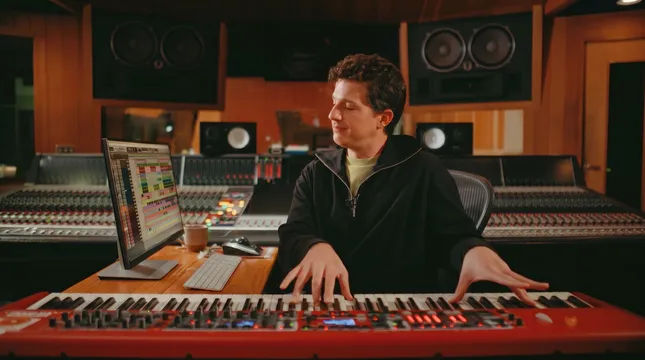 Charlie Puth - MWTM -  ‘Beat Yourself Up’