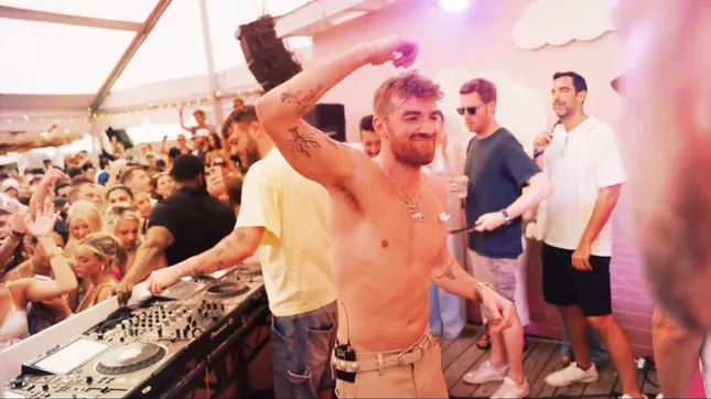 The Chainsmokers - The Surf Lodge Montauk