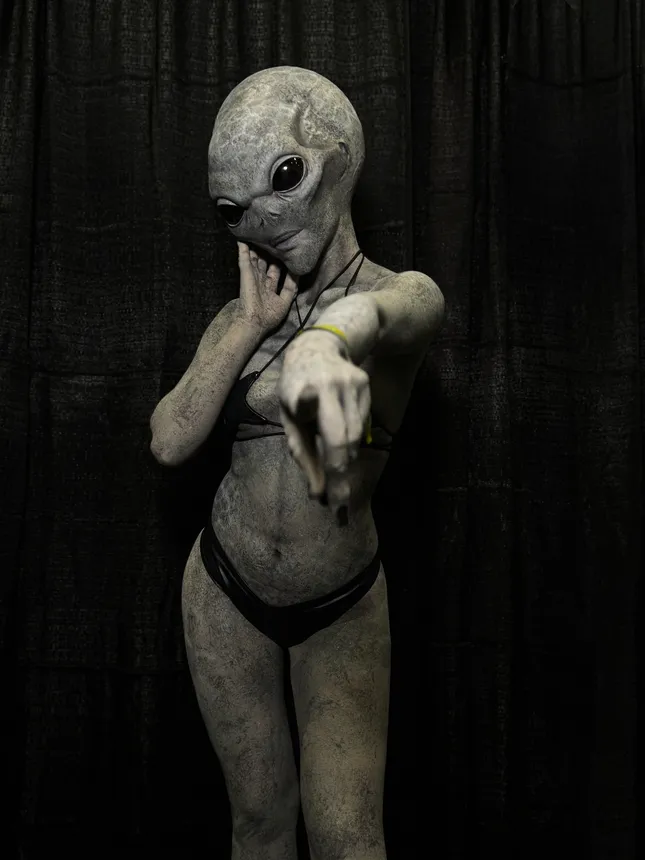 Roswell Gray Alien for Insomniac Events NYE Countdown 2026