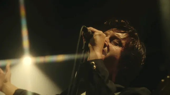 Arctic Monkeys Live at Kings Theater