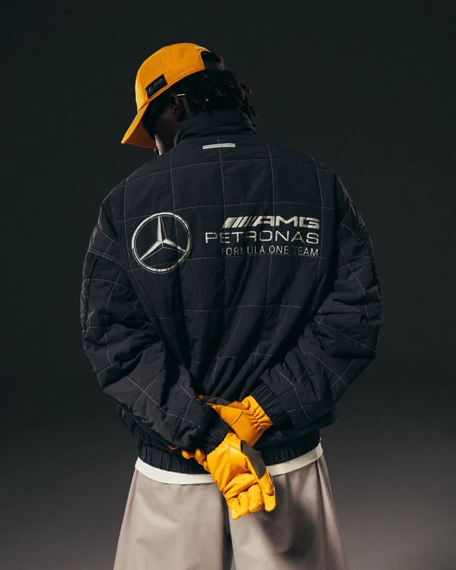 adidas para Bad Bunny x Mercedes Benz Petronas F1 Team "adiRacer GT"