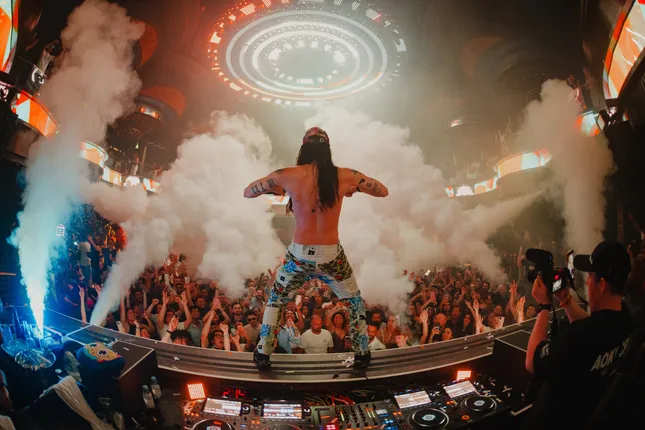 Steve Aoki.