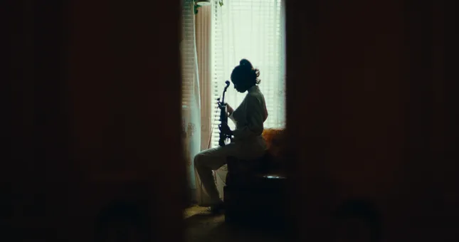 Strings of Nina