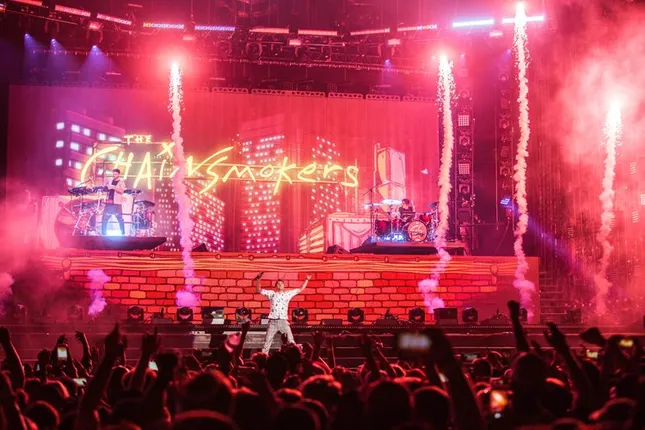 The Chainsmokers