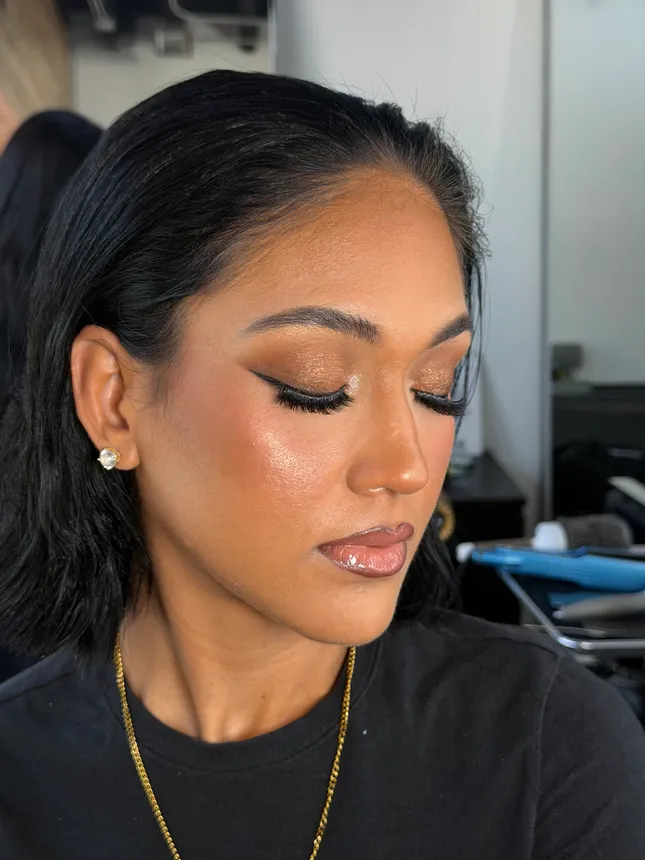 Makeup service for a special event