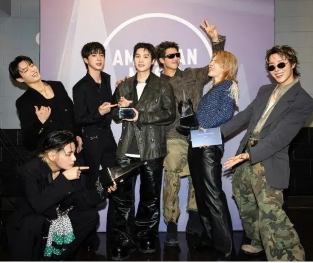 BTS AMAS