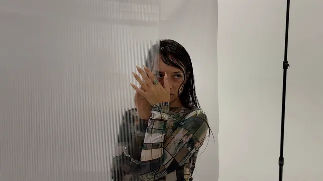 Editorial (Iphone BTS)