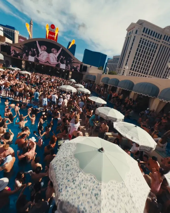 Fisher Omnia Day Club - Las Vegas