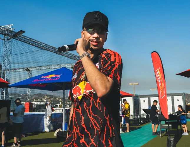 Red Bull Four 2 Score