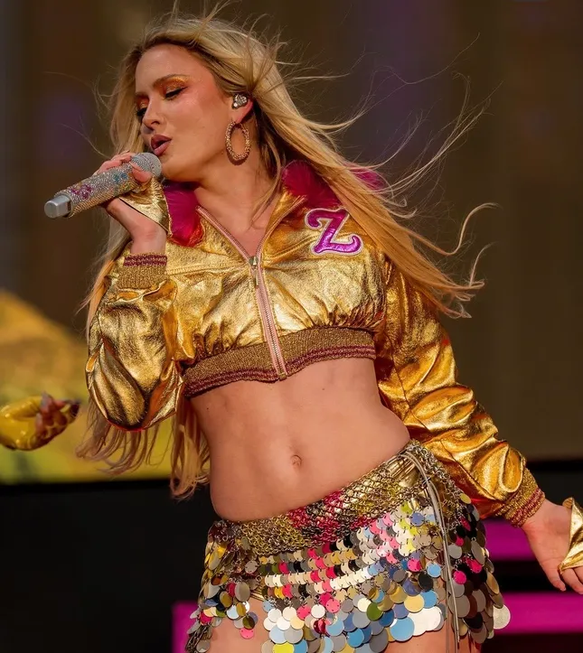 Zara Larsson 2026 Tour Fits