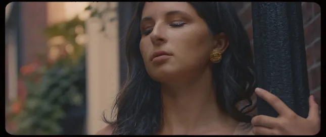 CHANEL - Timeless Confidence (Short)