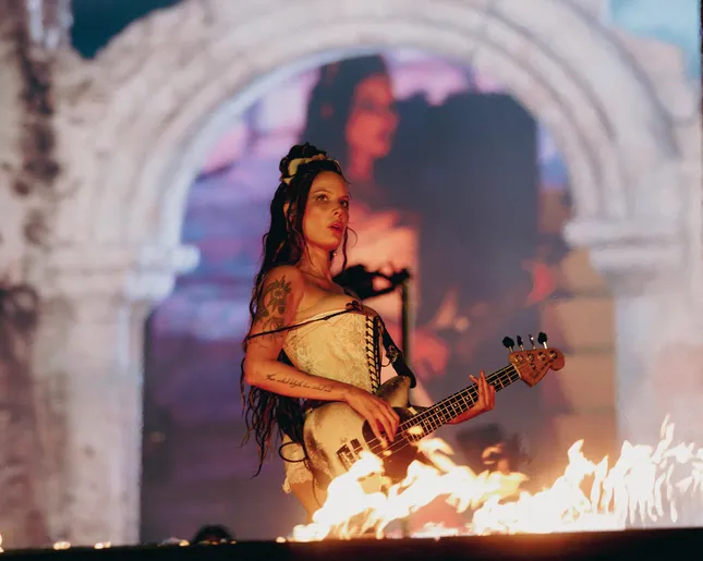 Halsey in Prague