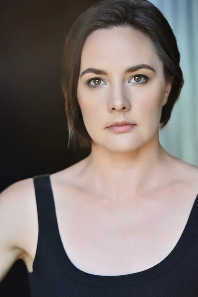 Natural Actress Headshot – Makeup & Hair