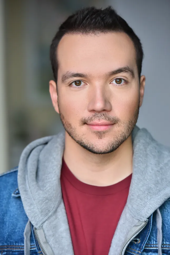 Men’s Grooming – Natural Headshot Makeup