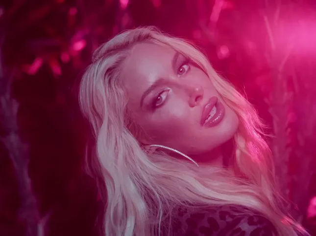Heidi Montag - Animal
