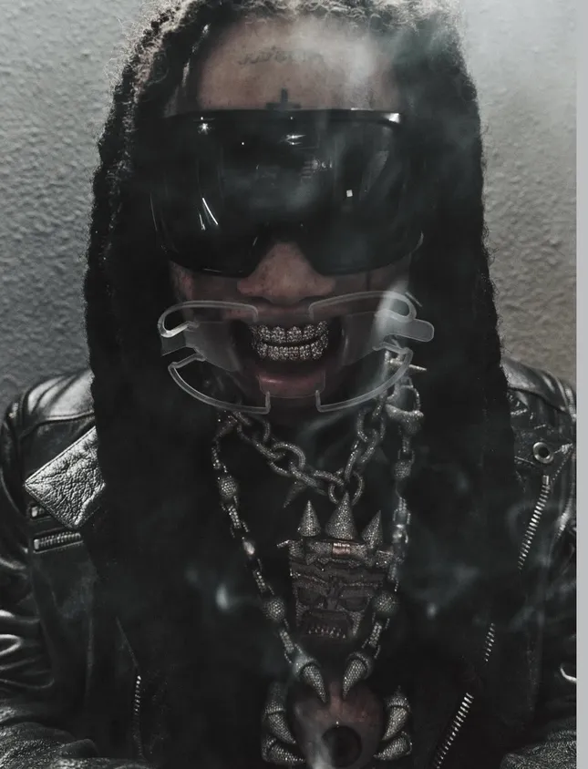 TRIPPIE RED