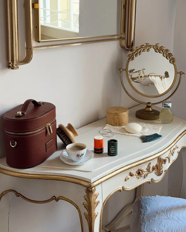 Kate McLeod Product Imagry