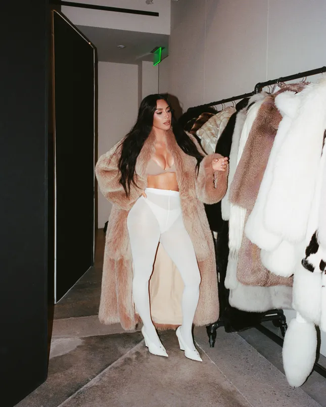 Kim Kardashian - SKKN
