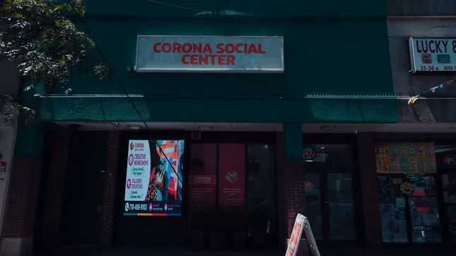 Corona Social documentary-style advertising