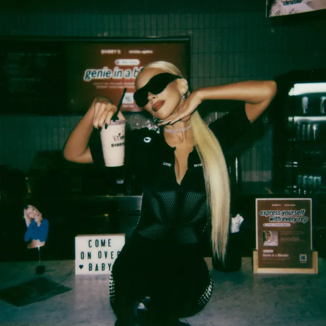 Christina Aguilera X Barry’s BTS