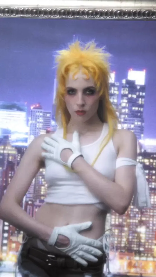Dorian Electra “Idolize”