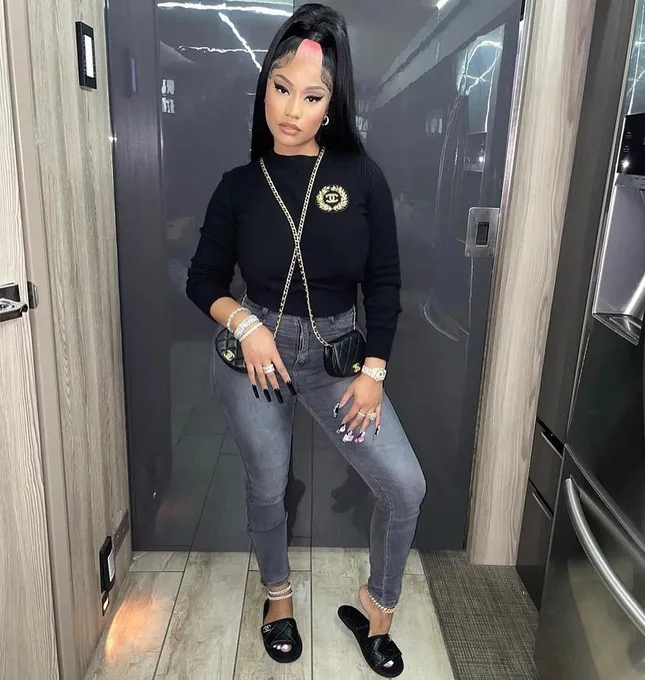 Makeup for Nicki Minaj