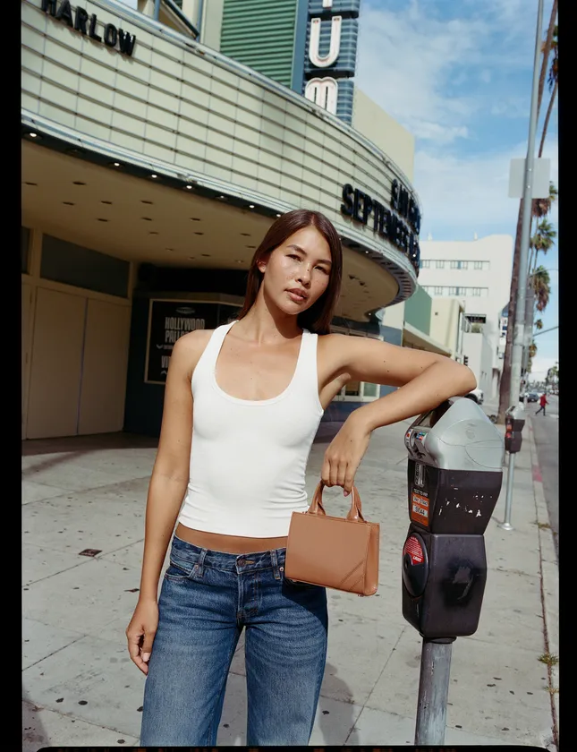 Show Tote F/W 26