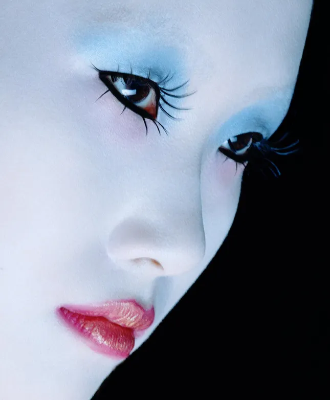 Beauty story inspired by dolls