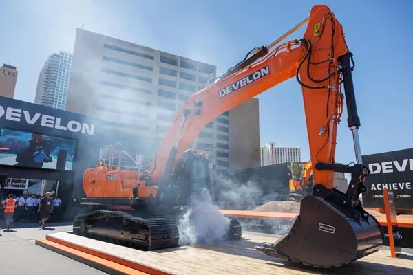 Develon @ CONEXPO 2025