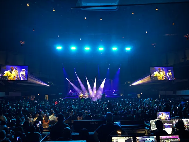 Maxwell - The Serenade Tour
