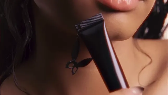 r.e.m. beauty "Dangerous Woman" Campaign